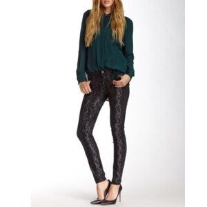Saks Fifth Avenue size 26 Skinny snake print jeans